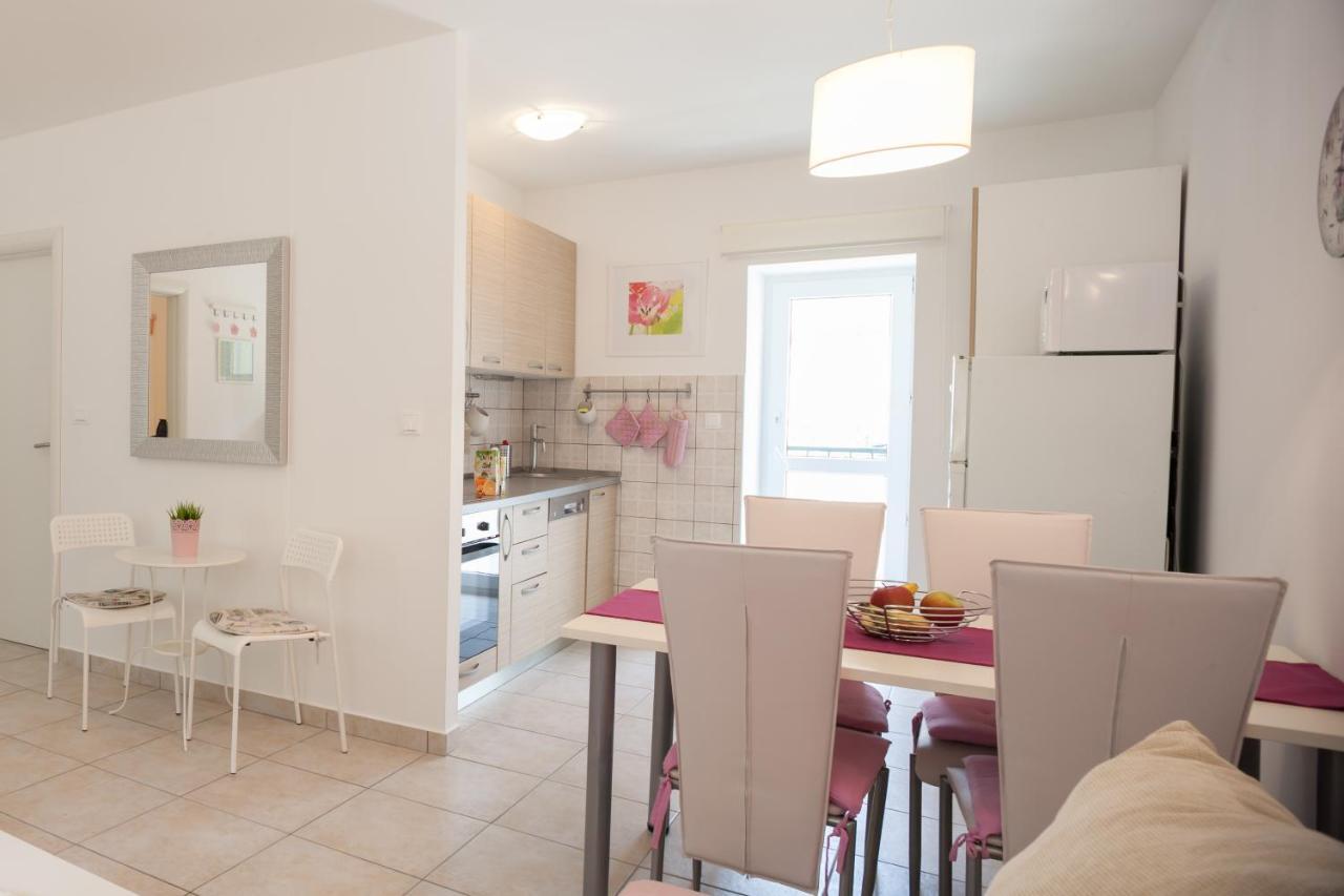 Apartment Bura 1 Makarska Eksteriør bilde